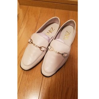 ザラ(ZARA)のZARA  バックル付きレザーモカシン(スリッポン/モカシン)