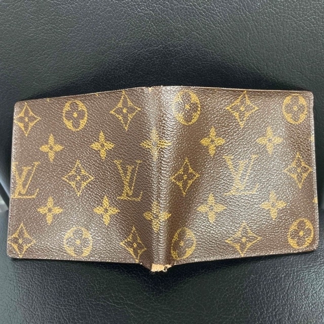 LOUIS VUITTON(ルイヴィトン)のルイヴィトン　ポルトフォイユ マルコ モノグラム　二つ折り財布　正規品 ハンドメイドのファッション小物(財布)の商品写真