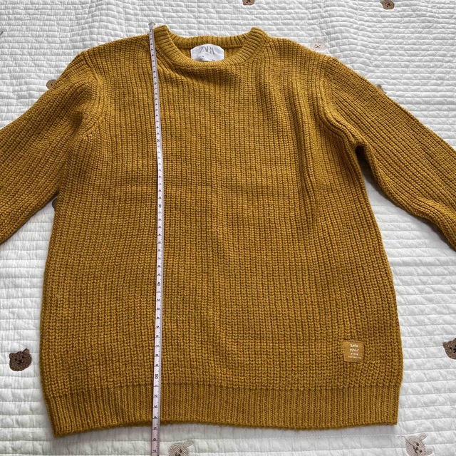 ZARA KIDS(ザラキッズ)のZARAキッズ　セーター　128 未使用 キッズ/ベビー/マタニティのキッズ服女の子用(90cm~)(Tシャツ/カットソー)の商品写真