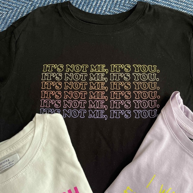 Bershka(ベルシュカ)のベルシュカ　Tシャツ　2枚セット(紫おまけ) レディースのトップス(Tシャツ(半袖/袖なし))の商品写真