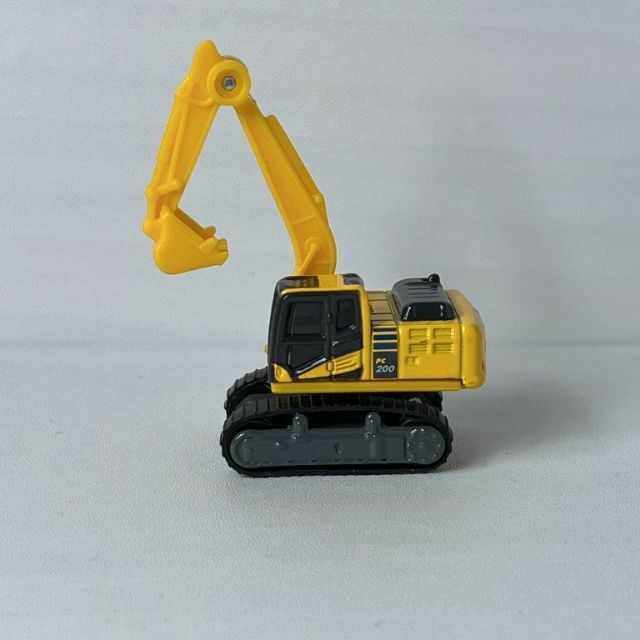 Takara Tomy トミカ ミニカー No.9 コマツ 油圧ショベル PC200-10型 箱の通販 by ボギー トミカ 009 コマツ 油圧ショベル PC200-10型(ブリスター) おもちゃ こども 子供 男の子 ミニカー 車 くるま 3歳