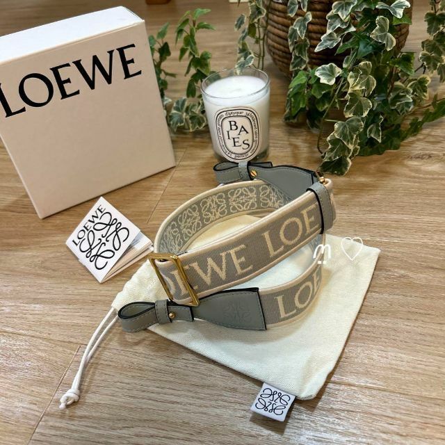 LOEWE - LOEWEロエベ アナグラムロゴ ループショルダーストラップ