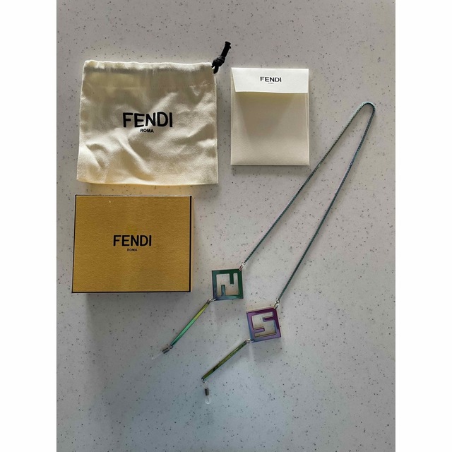 FENDI(フェンディ)の専用ページ レディースのファッション小物(サングラス/メガネ)の商品写真