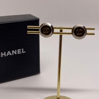 シャネル(CHANEL)の［正規品］CHANEL ココボタン ヴィンテージ ピアス(ピアス)