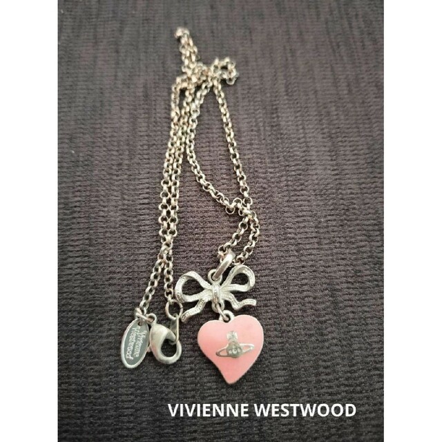 Vivienne Westwood(ヴィヴィアンウエストウッド)のヴィヴィアンウエストウッド　ネックレス　ピンク　ハート レディースのアクセサリー(ネックレス)の商品写真