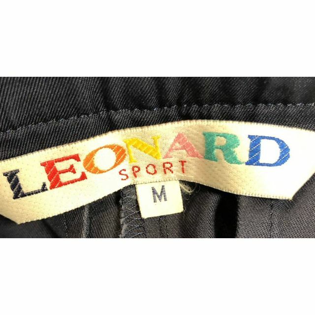LEONARD(レオナール)のレオナール　スポーツ　ネイビー　パンツ レディースのパンツ(カジュアルパンツ)の商品写真