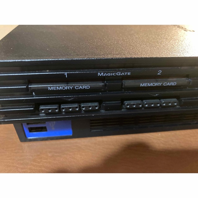 PlayStation2(プレイステーション2)のPS2本体のみ SCPH-50000 エンタメ/ホビーのゲームソフト/ゲーム機本体(家庭用ゲーム機本体)の商品写真