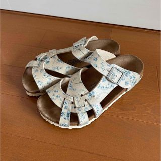 ビルケンシュトック(BIRKENSTOCK)のビルケンシュトック ピサ 花柄 36(サンダル)