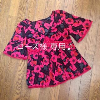 マリークワント(MARY QUANT)のMARY QUANT☆マリークワント タグなし未着用♪ポピー柄ピンクトップス(シャツ/ブラウス(半袖/袖なし))