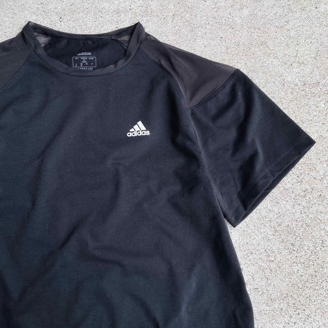 adidas(アディダス)のアディダス メッシュ切り替えTシャツ レディースのトップス(Tシャツ(半袖/袖なし))の商品写真