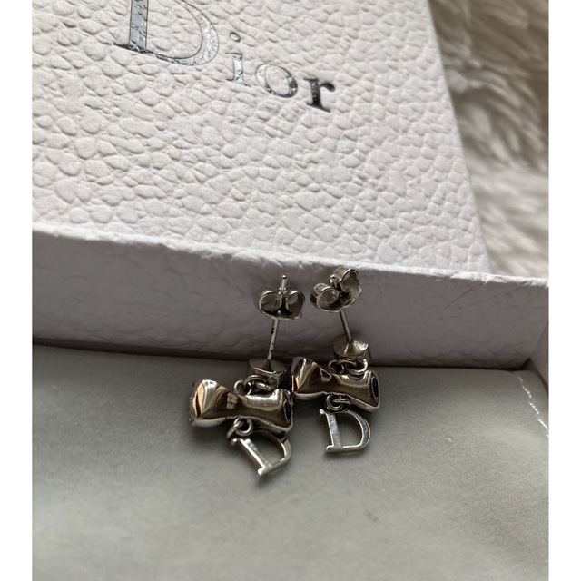 Christian Dior(クリスチャンディオール)のChristian Dior ピアス リボン レディースのアクセサリー(ピアス)の商品写真