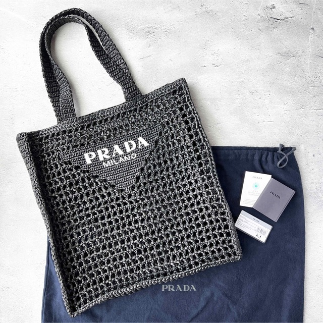 今期新作【新品未使用】PRADA ロゴ入り クロシェ トートバッグ | フリマアプリ ラクマ
