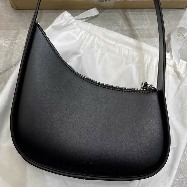 THE ROW ハーフムーン スモール 黒 レザー ザロウ ハンドバッグ