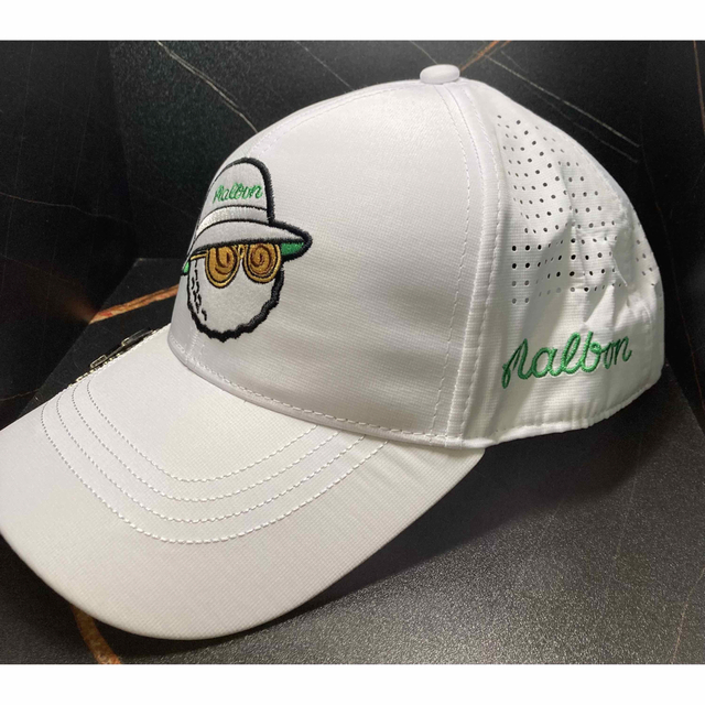 BEAMS(ビームス)のマーク付き　マルボンゴルフ　malbon golf ゴルフキャップ　ホワイト スポーツ/アウトドアのゴルフ(ウエア)の商品写真