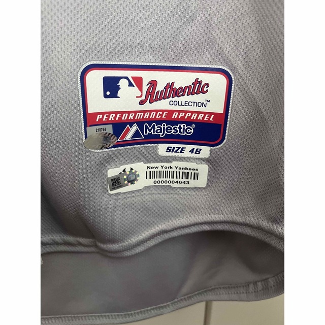 MLB(メジャーリーグベースボール)の黒田博樹　実使用　ヤンキースロードユニフォーム＋ズボンセット スポーツ/アウトドアの野球(記念品/関連グッズ)の商品写真