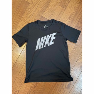 ナイキ(NIKE)のNIKE 140 Tシャツ(Tシャツ/カットソー)