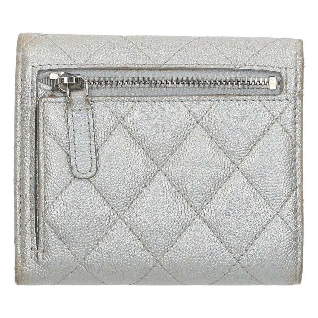 CHANEL(シャネル)のシャネル  スモールフラップ ココマークキャビアスキン3つ折り財布 レディース レディースのファッション小物(財布)の商品写真