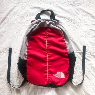 ザノースフェイス(THE NORTH FACE)のみー様専用　ノースフェイス  リュックNM07000  赤　B4サイズ収納可(バッグパック/リュック)