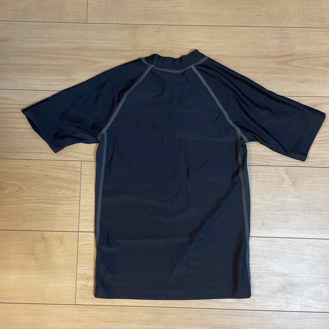 NIKE(ナイキ)のNIKEラッシュガード キッズ/ベビー/マタニティのキッズ服男の子用(90cm~)(水着)の商品写真