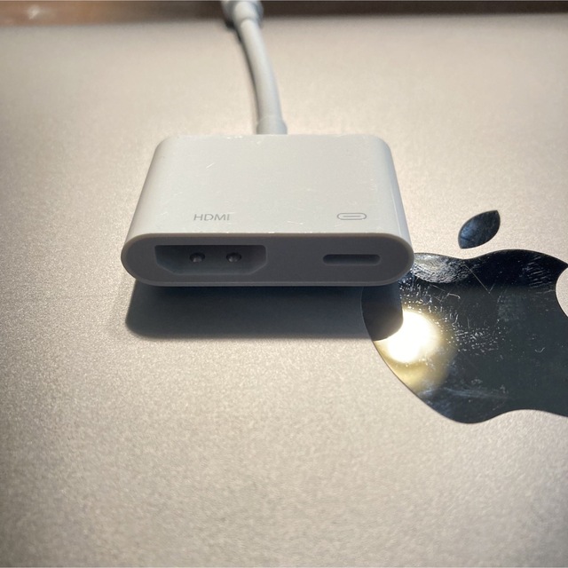Apple(アップル)の純正 アップル Apple アダプタ HDMI ケーブル MD826AM/A スマホ/家電/カメラのテレビ/映像機器(映像用ケーブル)の商品写真