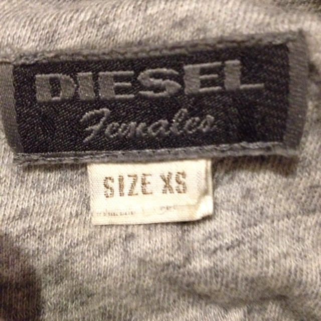 DIESEL(ディーゼル)のディーゼル 長袖シャツ レディースのトップス(Tシャツ(長袖/七分))の商品写真