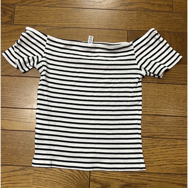 H&M(エイチアンドエム)のボーダー　Tシャツ　オフショル　 メンズのトップス(Tシャツ/カットソー(半袖/袖なし))の商品写真