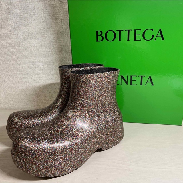 Bottega Veneta(ボッテガヴェネタ)の完売　BOTTEGA VENETA パドルブーツ　マルチカラー　36 レディースの靴/シューズ(ブーツ)の商品写真