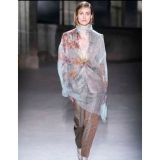 ドリスヴァンノッテン(DRIES VAN NOTEN)のドリスヴァンノッテン　チュールトップス　名作！　シア　ブルー(その他)