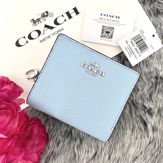 新品☆ COACH(コーチ)ライトブルー レザー 折り財布