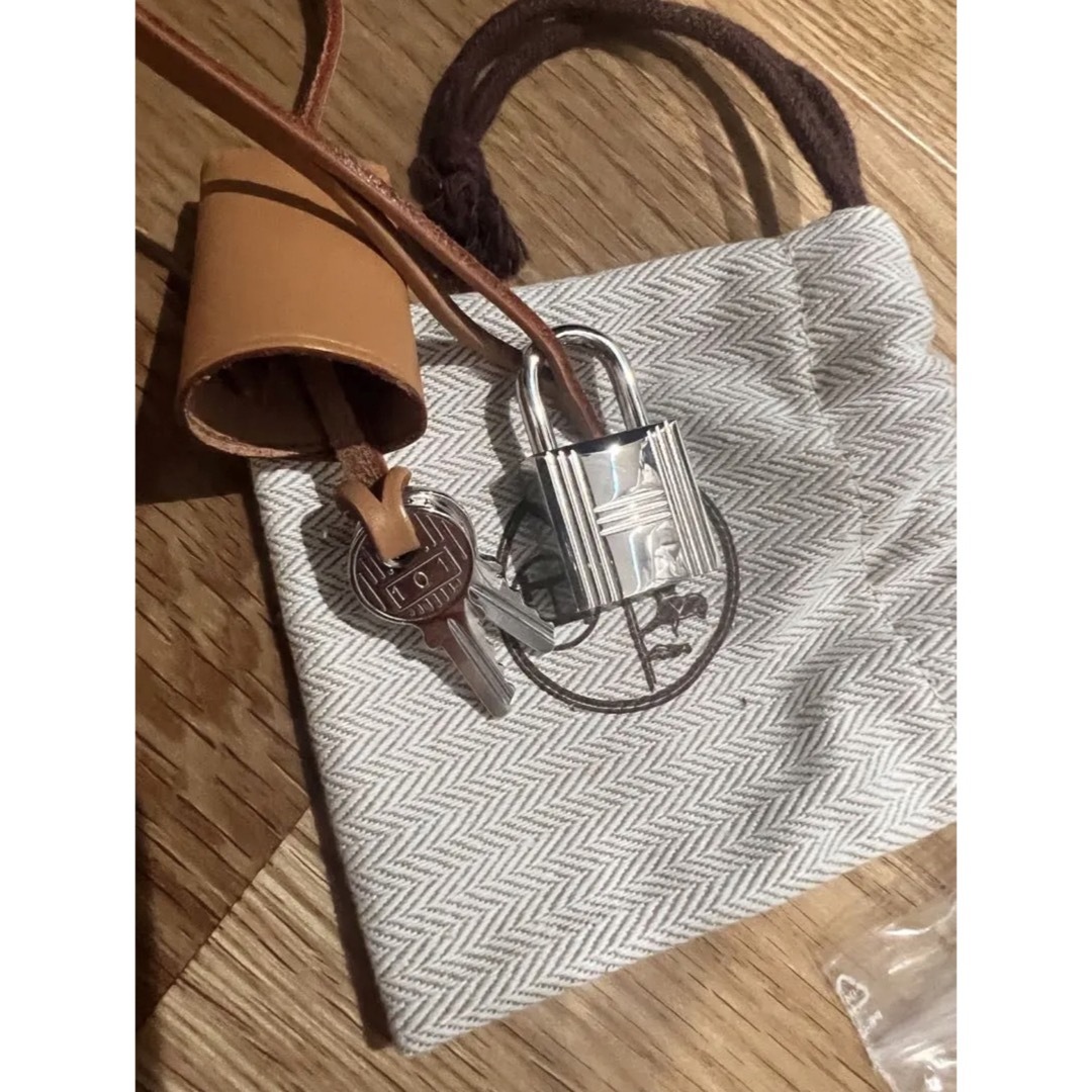 Hermes(エルメス)のエルメス　エールバッグジップ　ゴールド／オレンジ　31 美品！ レディースのバッグ(ショルダーバッグ)の商品写真