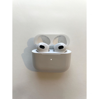 アップル(Apple)のApple airpods 第三世代(ヘッドフォン/イヤフォン)