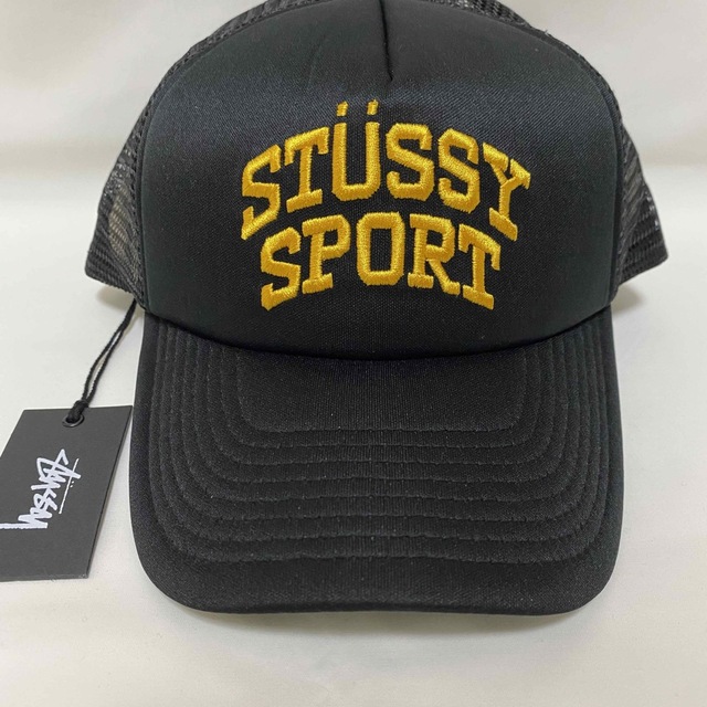 STUSSY(ステューシー)の海外限定 STUSSY SPORT　ステューシー　スポーツ　トラッカー　キャップ メンズの帽子(キャップ)の商品写真