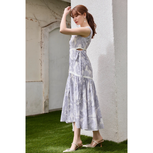 Floral Cut-Out Long Dress herlipto