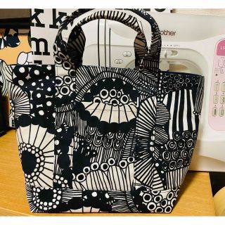 マリメッコ(marimekko)の最終値下げ！marimekko マリメッコ　トートバッグ　ハンドメイド(バッグ)