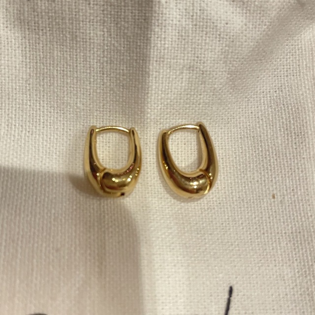 R.ALAGAN / Tiny Tiny Puffy Hoops レディースのアクセサリー(ピアス)の商品写真