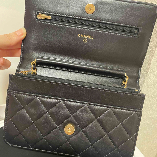 CHANEL(シャネル)のCHANELチェーンウォレット レディースのファッション小物(財布)の商品写真