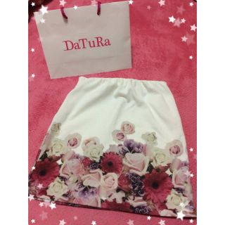 ダチュラ(DaTuRa)のDaTuRa❤︎花柄タイトスカート❤︎(ミニスカート)