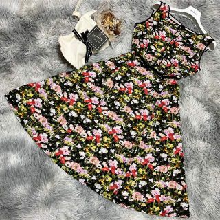 トッカ(TOCCA)の【専用】美品 TOCCA 花柄ワンピース ノースリーブ Aライン サイズ0(ひざ丈ワンピース)