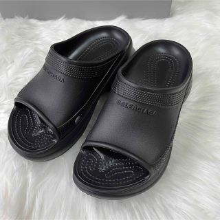 Balenciaga - 【極美品】BALENCIAGA 22SS POOL CROCS サンダルの通販 ...