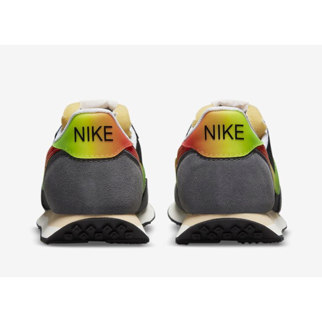 NIKE(ナイキ)の【新品】NIKE WAFFLE TRAINER 2   メンズの靴/シューズ(スニーカー)の商品写真