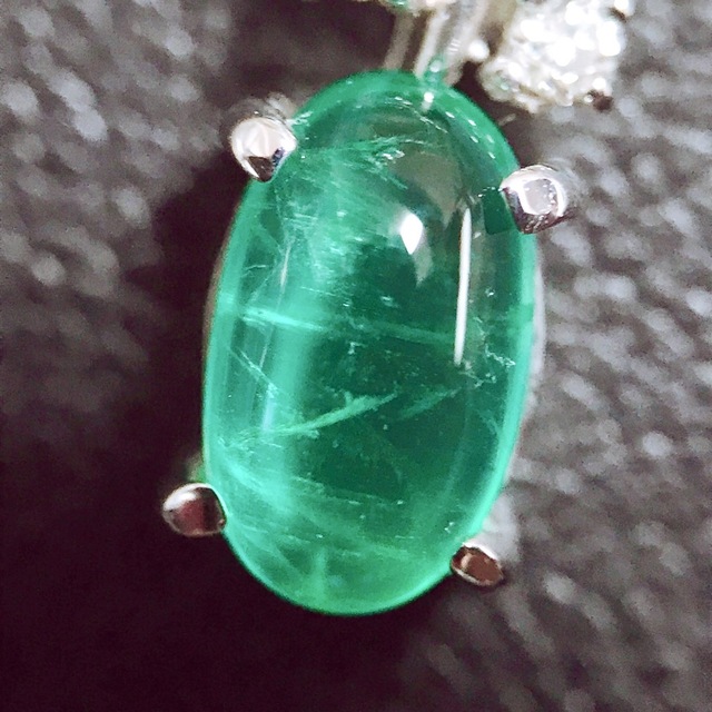エメラルドキャッツアイ0.70ct ダイヤモンド0.04ct ネックレス K18WG