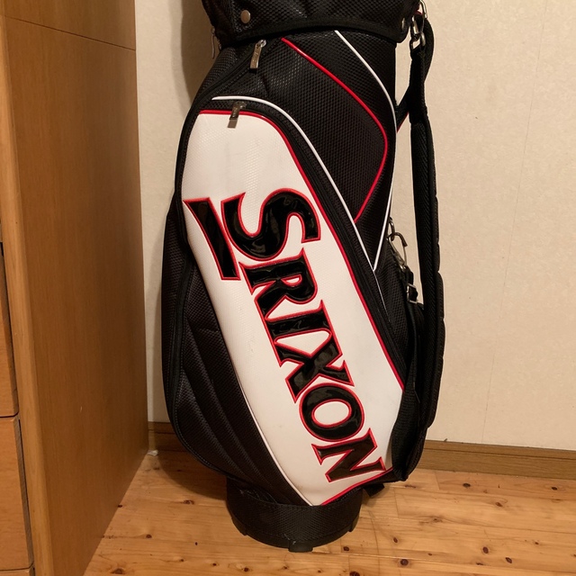 Srixon(スリクソン)のスリクソンゴルフバック スポーツ/アウトドアのゴルフ(バッグ)の商品写真