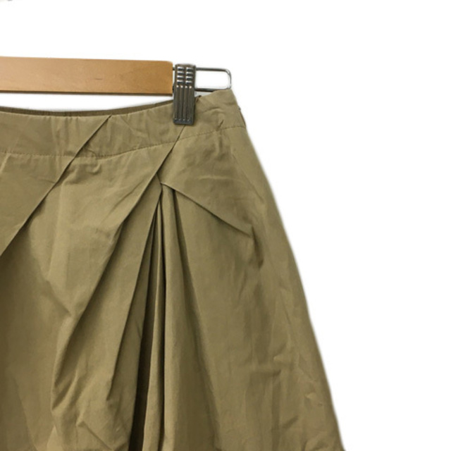 note et silence(ノートエシロンス)のノートエシロンス スカート 台形 フレア 膝丈 タック 無地 F ベージュ レディースのスカート(ひざ丈スカート)の商品写真