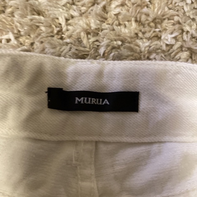 MURUA(ムルーア)のMURUA  ムルーア ホワイトデニムショートパンツサイズS 美品 レディースのパンツ(ショートパンツ)の商品写真