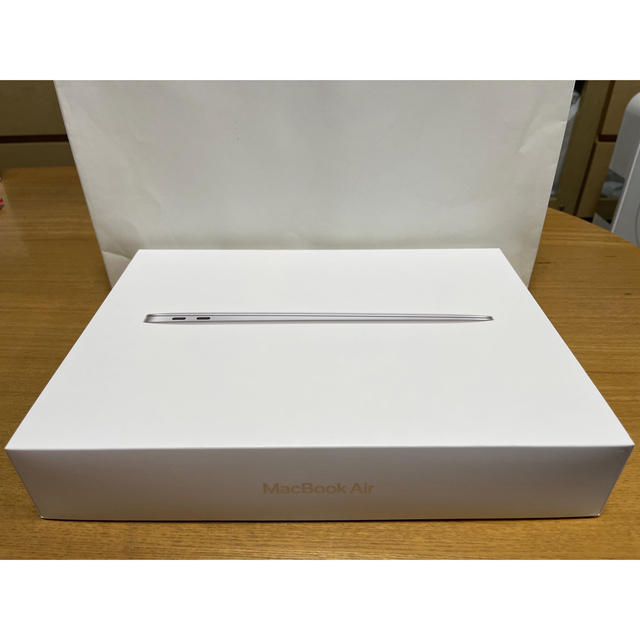 Apple(アップル)の【美品】APPLE MacBook Air MGN93J/A スマホ/家電/カメラのPC/タブレット(ノートPC)の商品写真