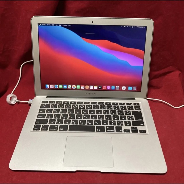 MacBook Air 13 2014 i5.4GBストレージ