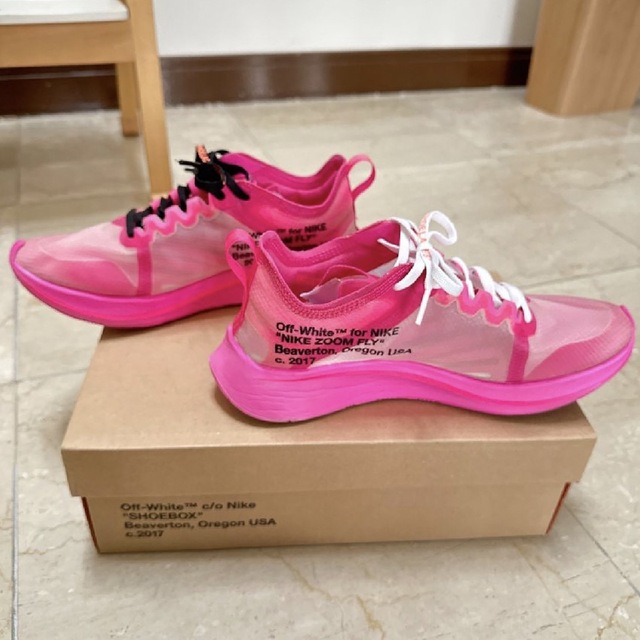 NIKE(ナイキ)のOFF-WHITE × NIKE ZOOM FLY PINK メンズの靴/シューズ(スニーカー)の商品写真