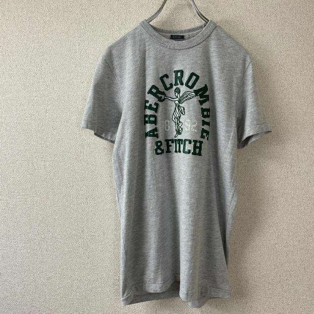 Abercrombie&Fitch(アバクロンビーアンドフィッチ)のABERCROMBIE & FITCH アバクロ　メンズ　Tシャツ　M グレー メンズのトップス(Tシャツ/カットソー(半袖/袖なし))の商品写真