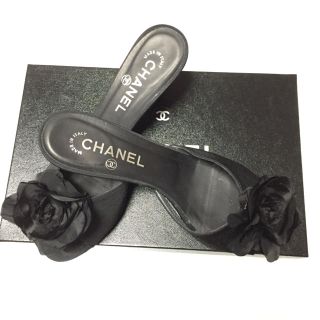 シャネル(CHANEL)のCHANEL カメリア サンダル FOXEY(サンダル)