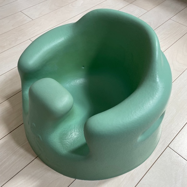 Bumbo(バンボ)のバンボ　グリーン キッズ/ベビー/マタニティの寝具/家具(その他)の商品写真